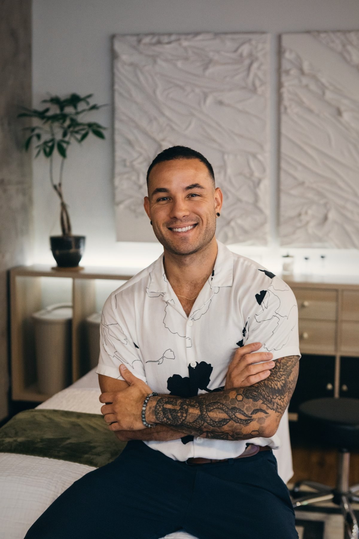 Diego Garcia, L.Ac., in the Gateway Acupuncture clinic